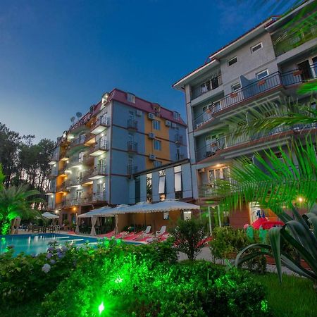 Iveria Elli Hotel Шекветили Екстериор снимка