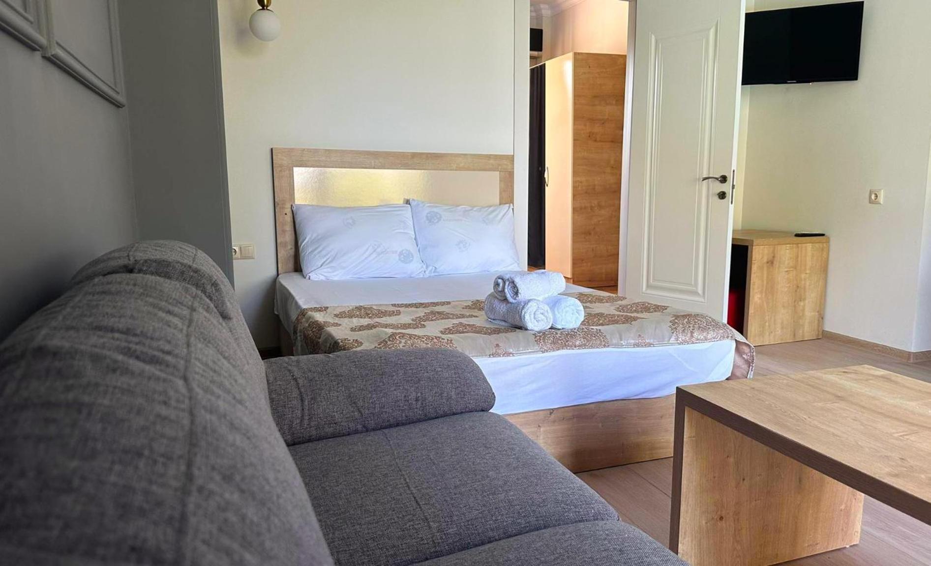 Iveria Elli Hotel Шекветили Екстериор снимка